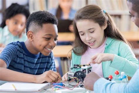 Keeping Middle Schoolers Engaged: Innovative Teaching Strategies